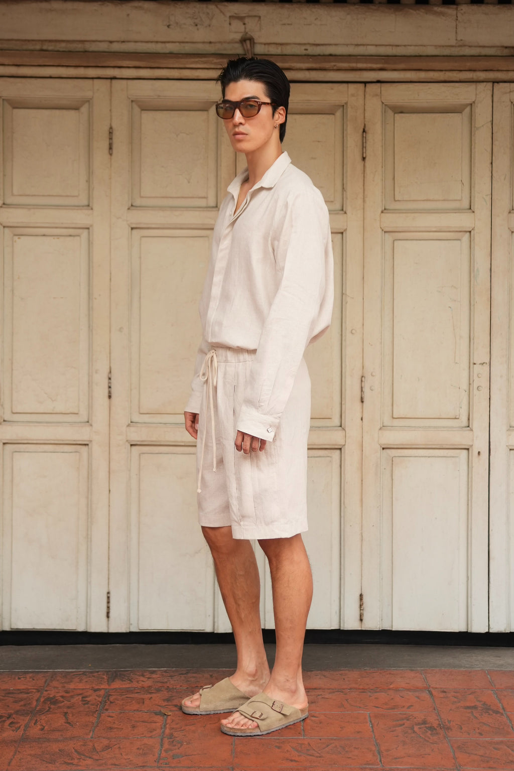 Surin Linen Shorts Beige