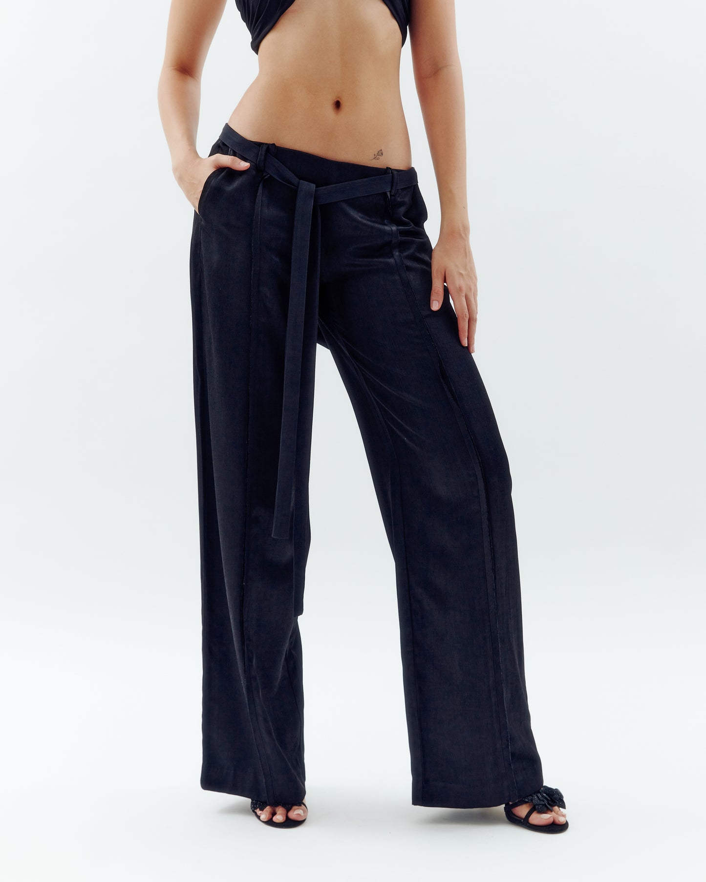 Low-Rise Trousers - Black