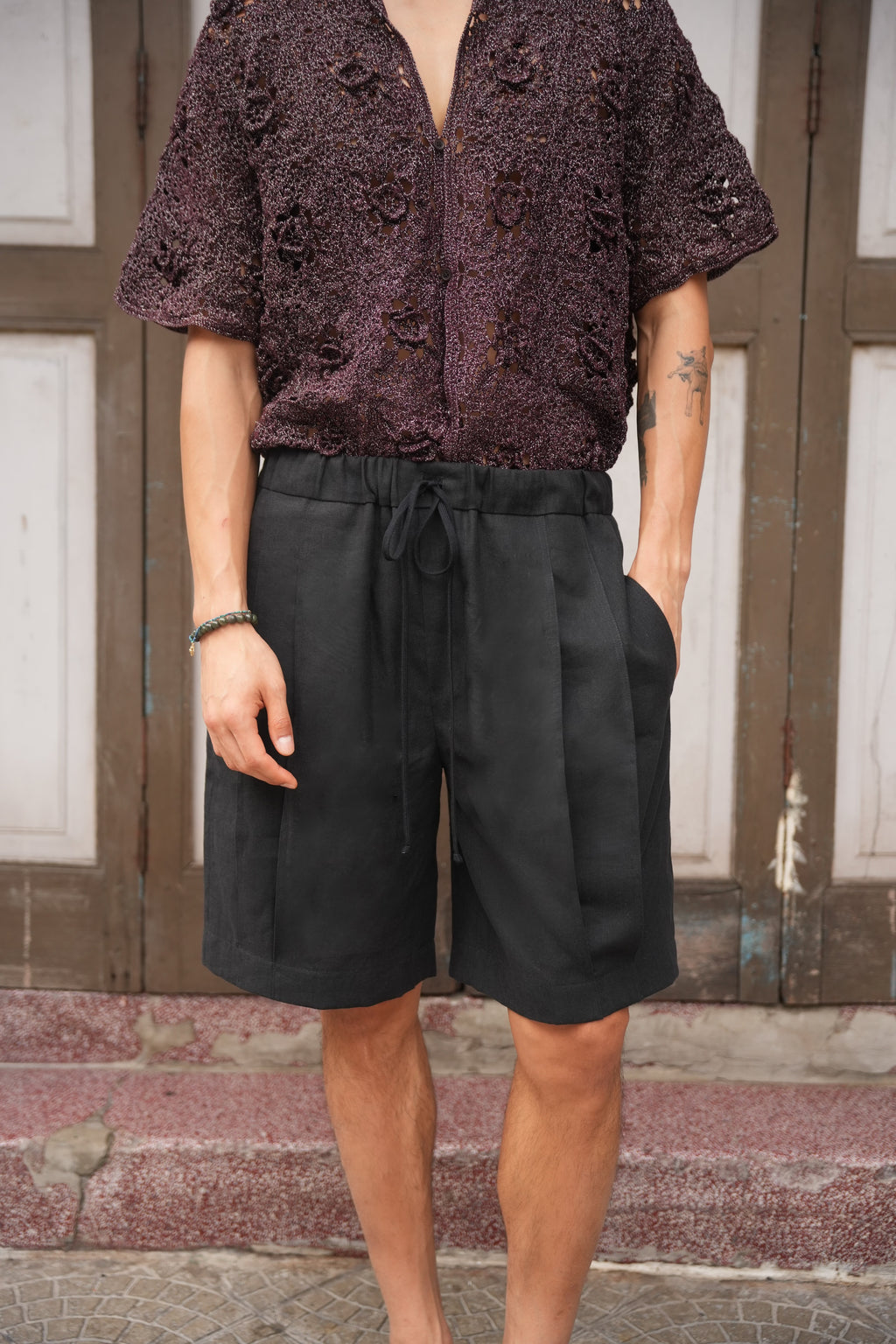 Surin Linen Shorts Black