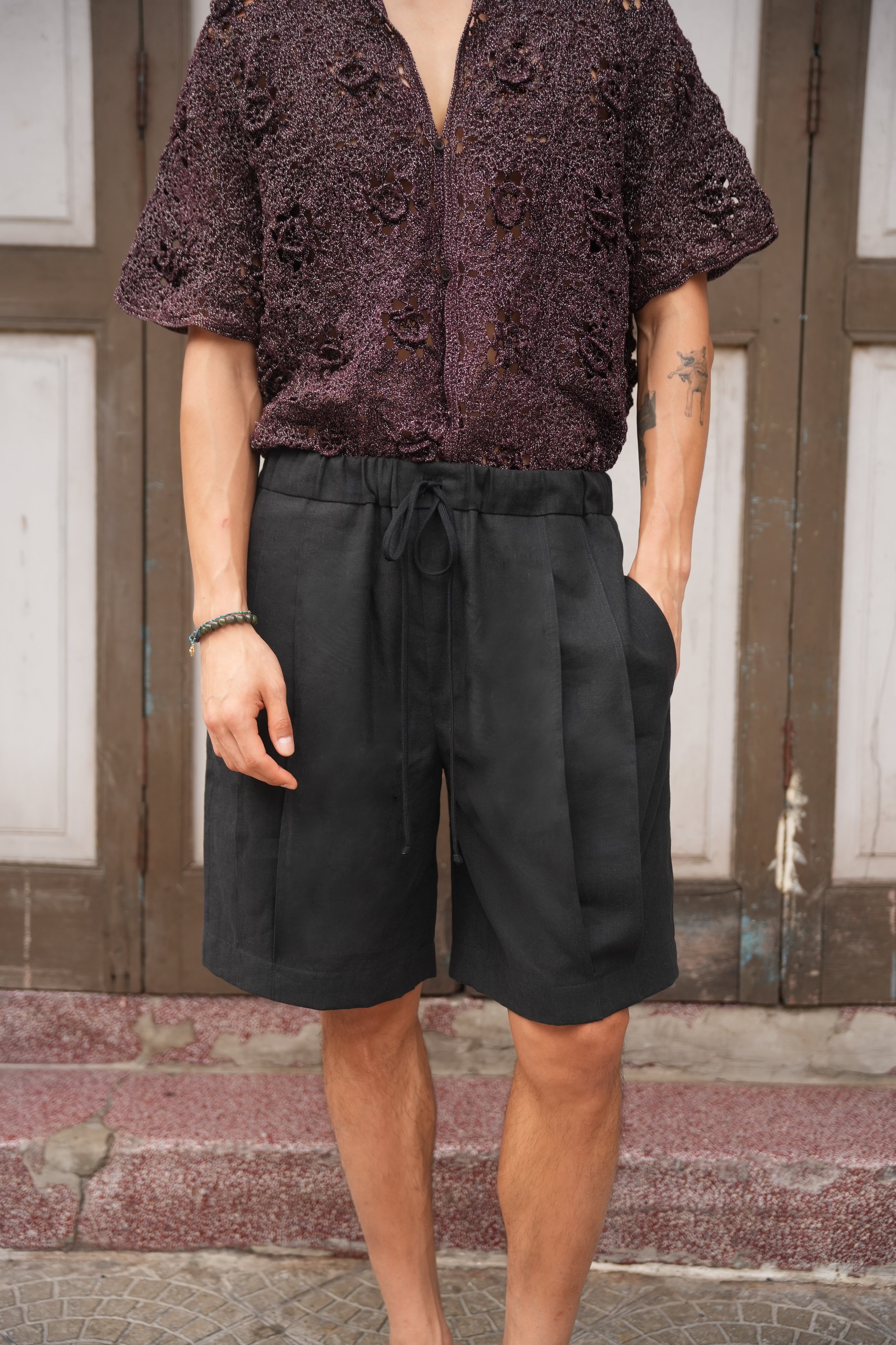 Surin Linen Shorts Black