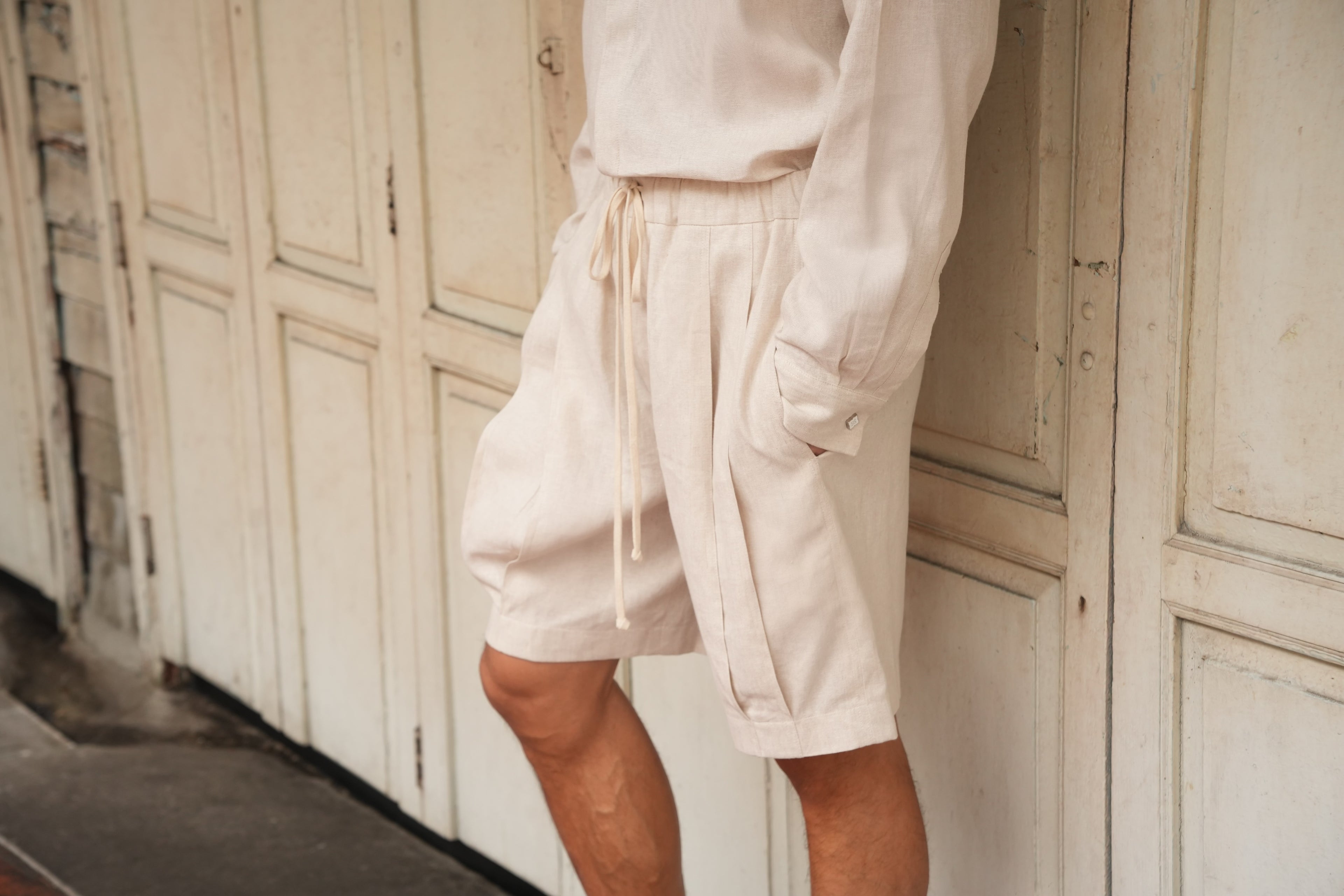 Surin Linen Shorts Beige